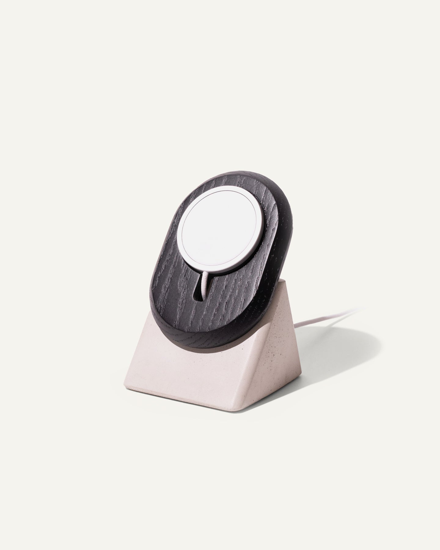 Modhaus upright phone stand for magsafe