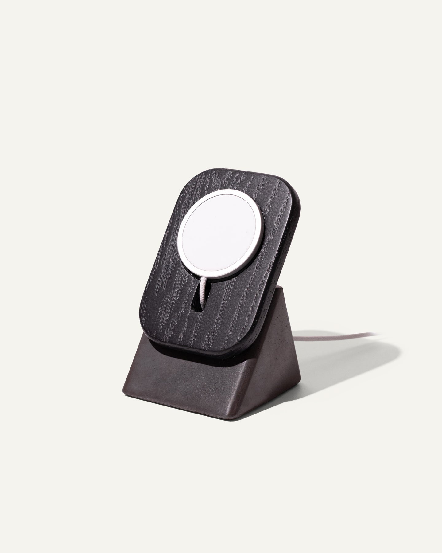 Modhaus upright phone stand for magsafe